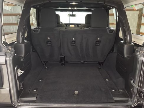 Used 2020 Jeep Wrangler Unlimited Sport S AWD/4WD image 18