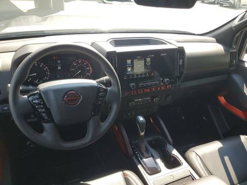 Certified 2025 Nissan Frontier PRO-4X w/ Pro Premium Package AWD/4WD image 10
