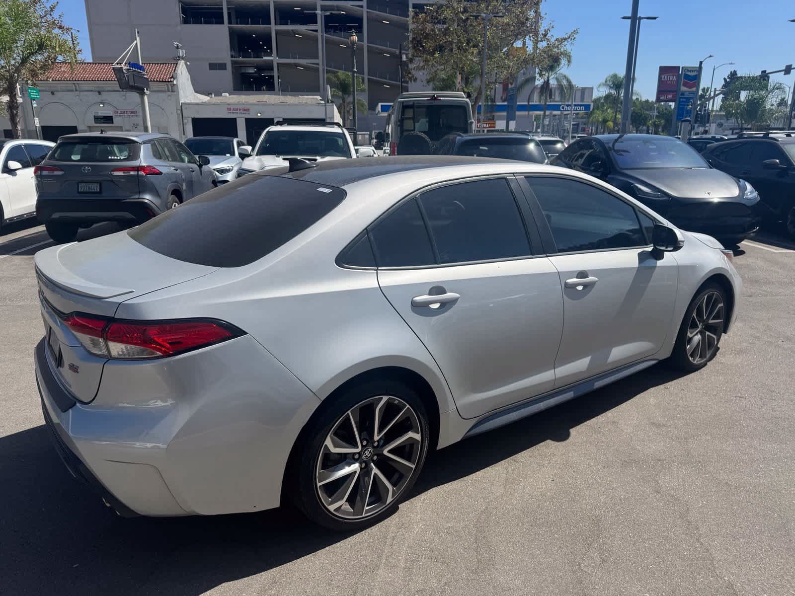 Used 2022 Toyota Corolla SE w/ Carpet Mat Package (TMS) FWD image 3