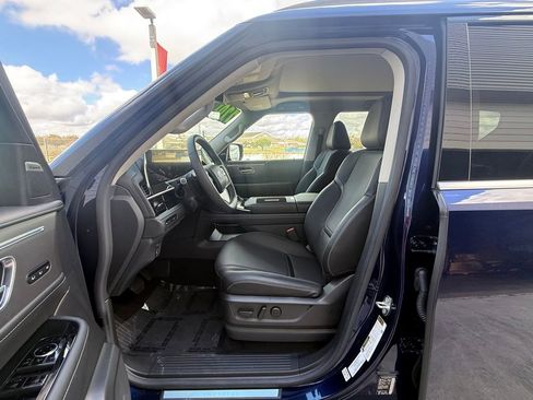 Used 2025 INFINITI QX80 Pure image 15