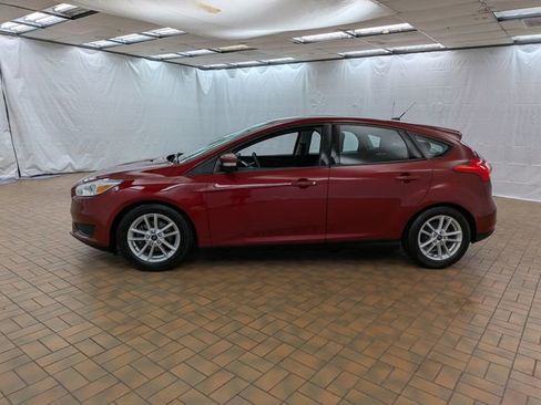 Used 2016 Ford Focus SE FWD image 4