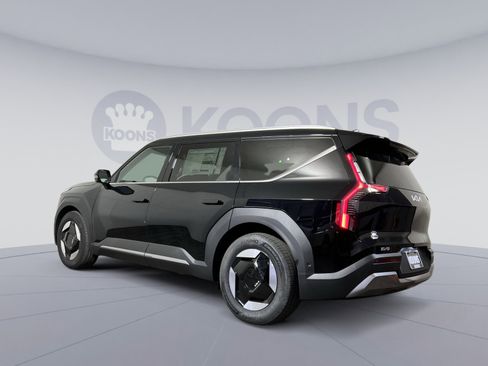 New 2026 Kia EV9 Wind image 4