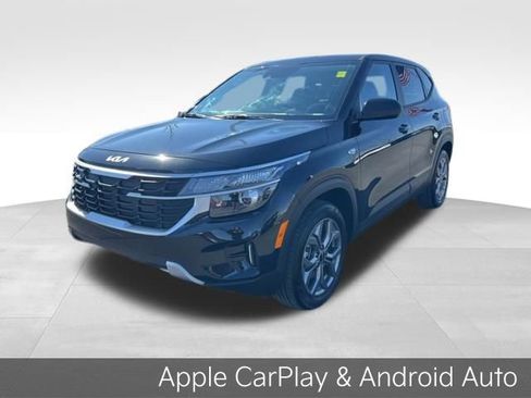 Certified 2024 Kia Seltos LX image 4