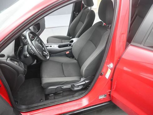 Used 2022 Honda HR-V Sport image 11