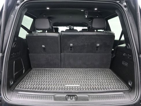 Used 2024 Jeep Wagoneer Series III image 27