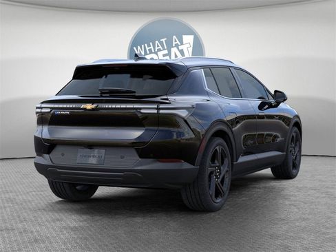 New 2026 Chevrolet Equinox EV LT w/ Convenience Package II image 4