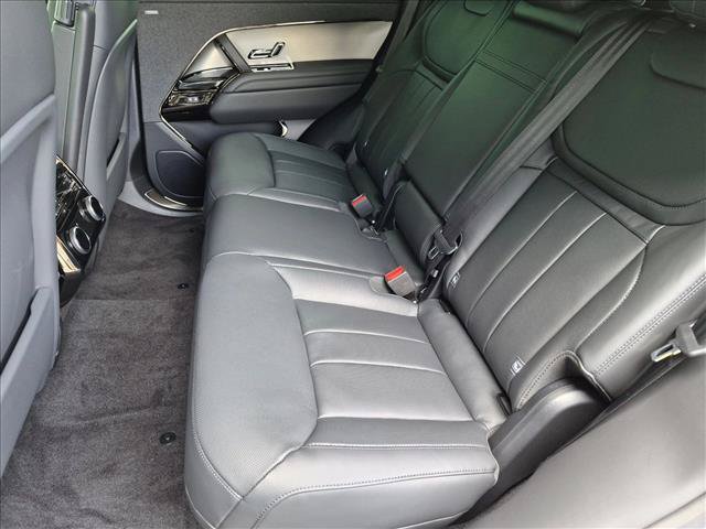 New 2027 Land Rover Range Rover Sport SE AWD/4WD image 15