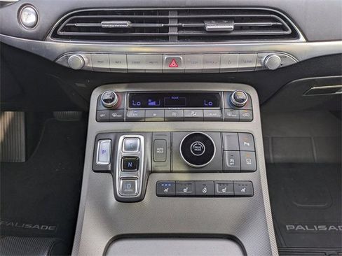 Used 2022 Hyundai Palisade Calligraphy w/ Winter Package image 19