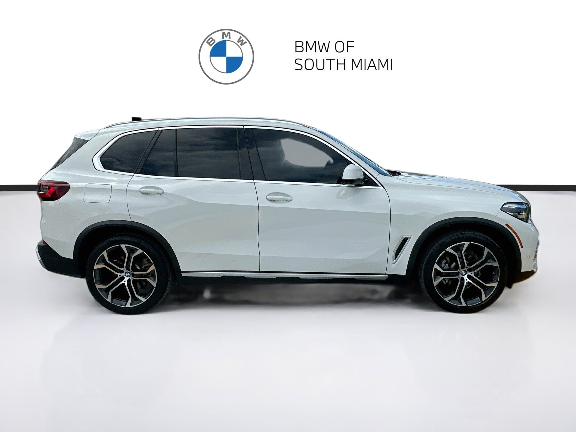 Certified 2023 BMW X5 sDrive40i w/ Parking Assistance Package RWD image 6