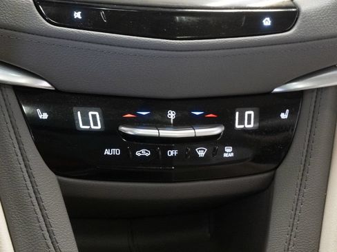 Used 2023 Cadillac XT5 Premium Luxury AWD/4WD image 21