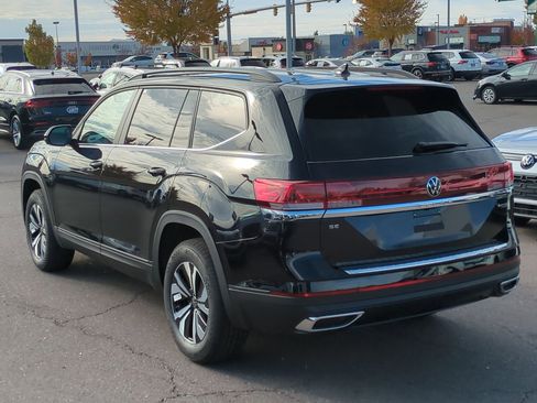 New 2026 Volkswagen Atlas SE image 8