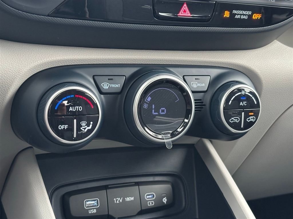 New 2026 Hyundai Venue SEL FWD image 22