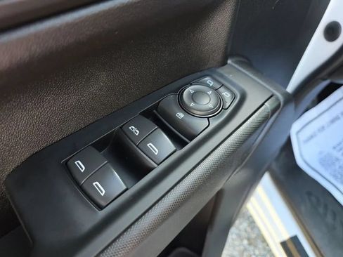 Used 2023 GMC Sierra 1500 Pro w/ Fleet Convenience Package AWD/4WD image 12