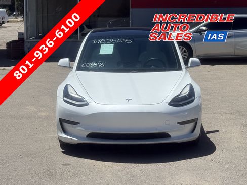 Used 2020 Tesla Model 3 Standard Range Plus RWD image 1
