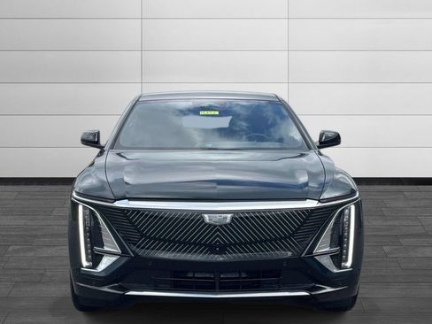 Certified 2024 Cadillac Lyriq Luxury w/ LPO, Floor Liner Package AWD/4WD image 9