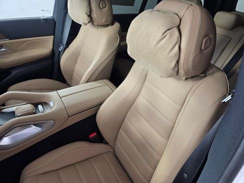 New 2026 Mercedes-Benz GLS 450 4MATIC image 8