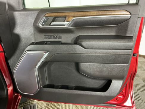 Used 2023 Chevrolet Silverado 1500 High Country w/ High Country Premium Package image 19