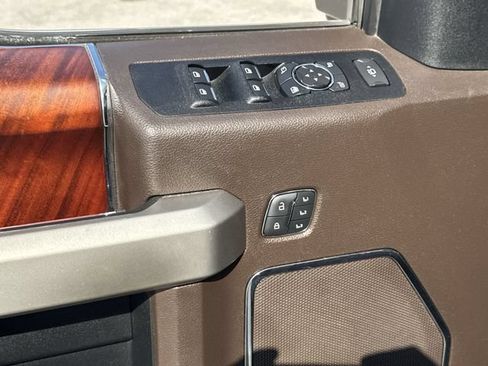 Used 2020 Ford F250 King Ranch w/ King Ranch Ultimate Package AWD/4WD image 13