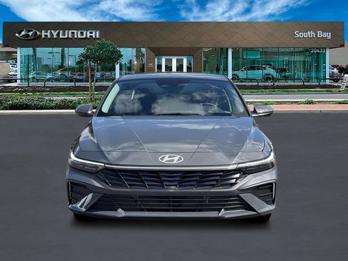 New 2026 Hyundai Elantra Blue image 12