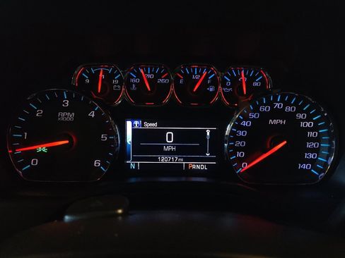 Used 2017 Chevrolet Silverado 1500 LT w/ All Star Edition AWD/4WD image 23