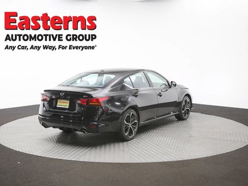 Used 2025 Nissan Altima 2.5 SR FWD image 36