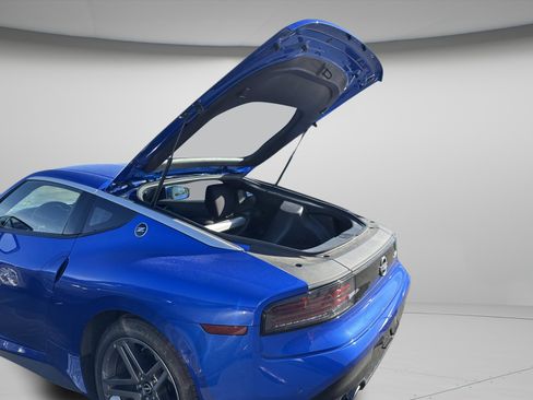 Used 2025 Nissan Z Sport w/ Floor Mat Package RWD image 21