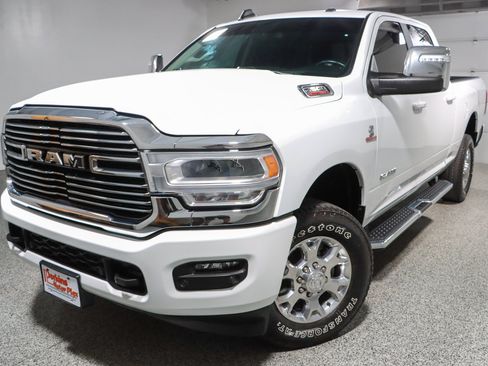Used 2024 RAM 2500 Laramie AWD/4WD image 32