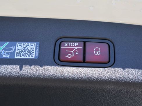 Certified 2026 Mercedes-Benz GLC 300 4MATIC image 16