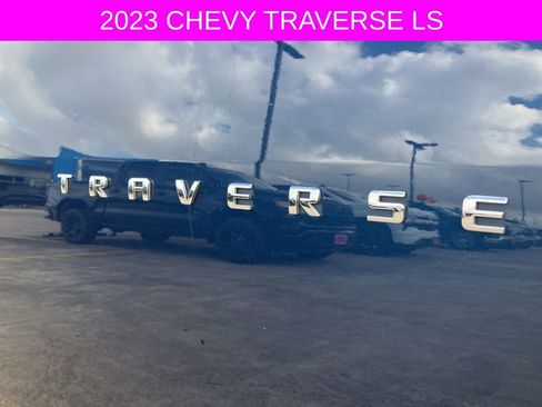 Used 2023 Chevrolet Traverse LS w/ Safety Package image 10