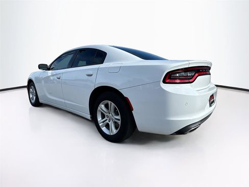 Used 2020 Dodge Charger SXT image 5