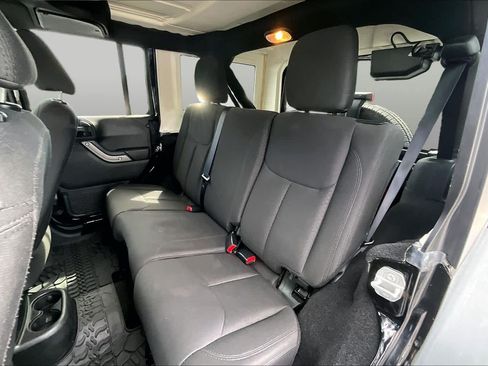 Used 2016 Jeep Wrangler Unlimited Sport w/ Quick Order Package 24S AWD/4WD image 19
