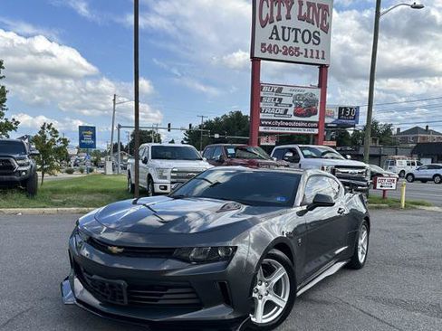 Used 2017 Chevrolet Camaro LT RWD image 1