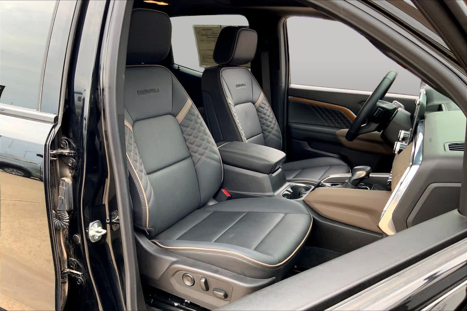Certified 2026 GMC Canyon Denali AWD/4WD image 9