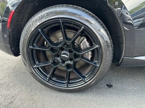 Used 2021 Aston Martin DBX AWD/4WD image 10