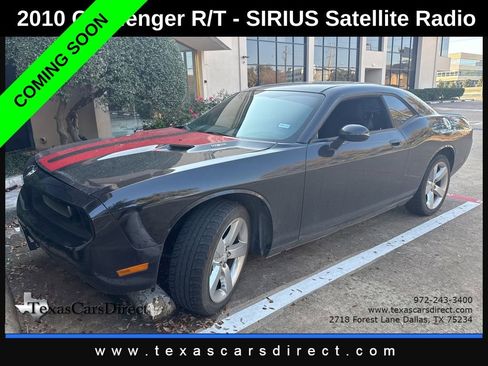 Used 2010 Dodge Challenger R/T image 3