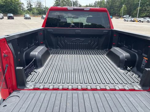 Used 2023 Chevrolet Silverado 1500 LT image 7