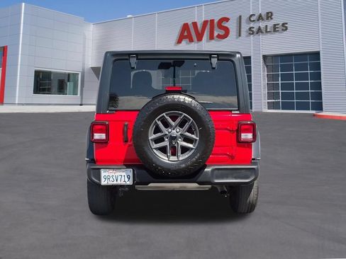 Used 2025 Jeep Wrangler Unlimited Sport AWD/4WD image 7