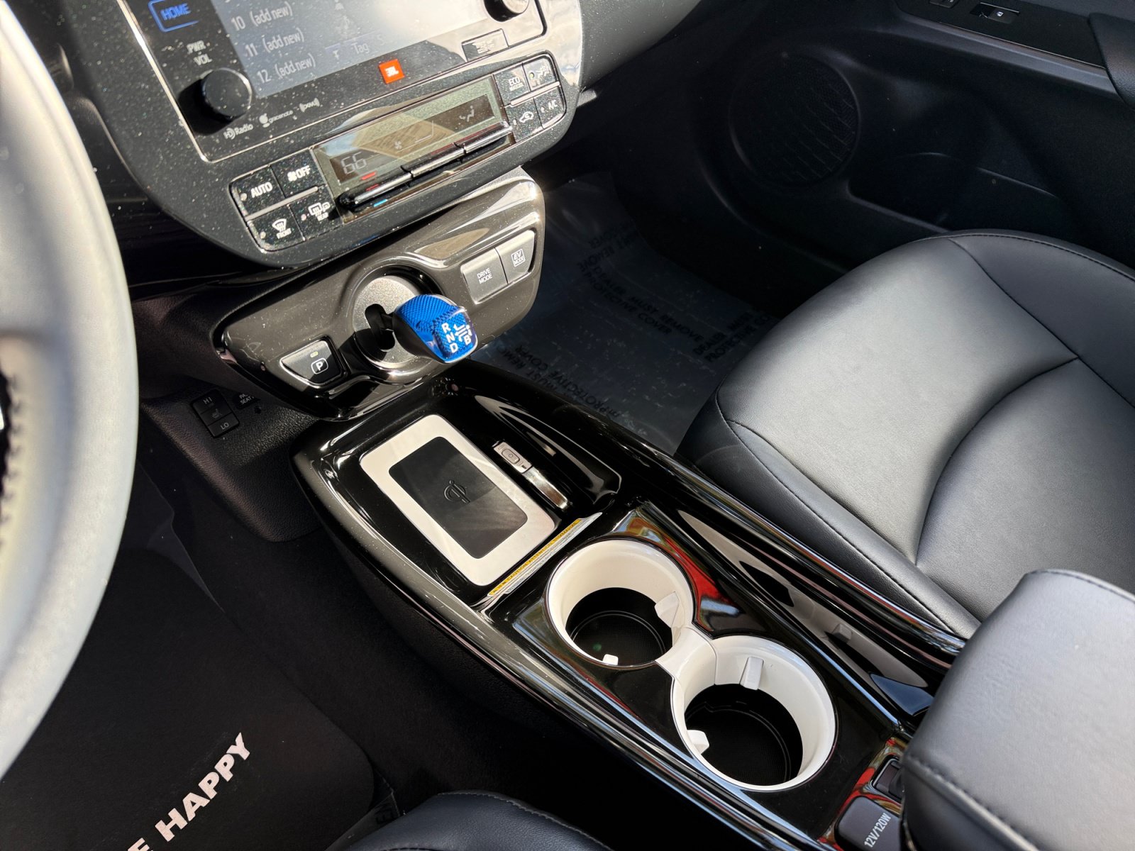 Used 2016 Toyota Prius Four Touring w/ Premium Convenience Package FWD image 13