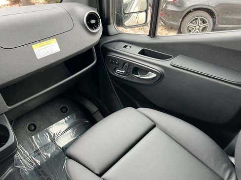 New 2026 Mercedes-Benz Sprinter 2500 image 10