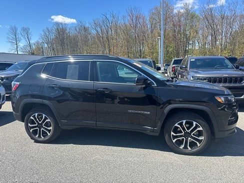 Used 2022 Jeep Compass Limited AWD/4WD image 4