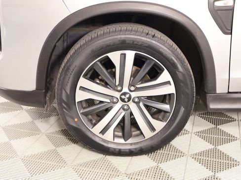 Used 2020 Mitsubishi Outlander Sport ES image 16