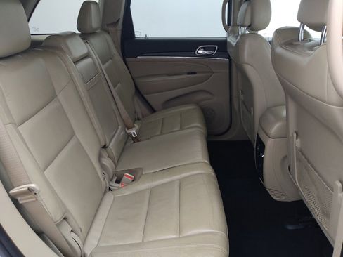 Used 2019 Jeep Grand Cherokee Limited RWD image 19