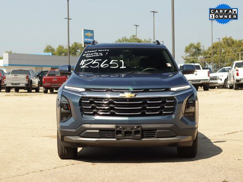 Used 2025 Chevrolet Equinox LT w/ Convenience Package II FWD image 2