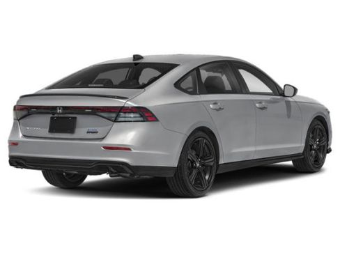 Used 2024 Honda Accord Sport image 2