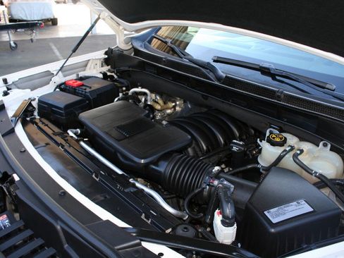 Used 2021 GMC Yukon Denali w/ Denali Premium Package image 49