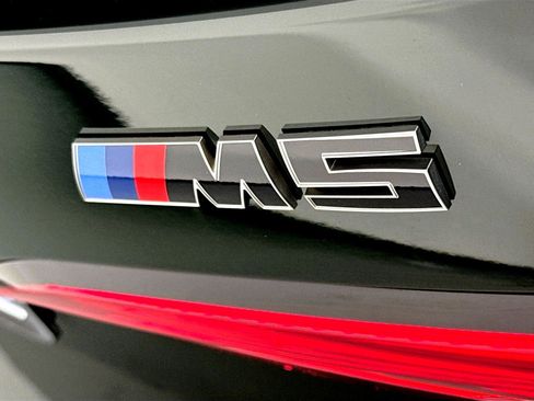 Used 2026 BMW M5 w/ Carbon Package image 9