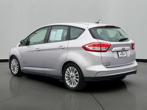 Used 2017 Ford C-MAX SE image 2