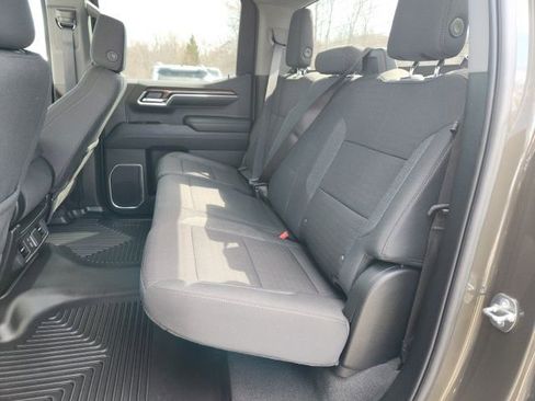 Used 2023 Chevrolet Silverado 1500 LT image 16