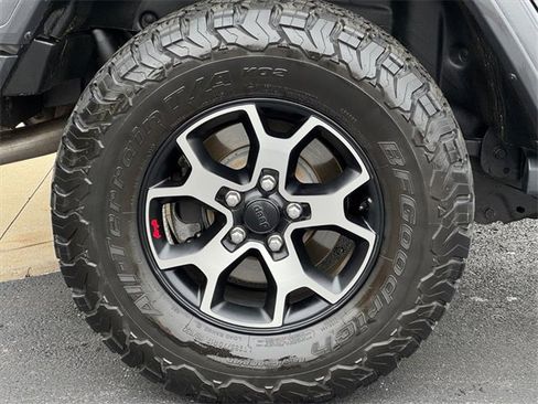 Used 2021 Jeep Wrangler Unlimited Rubicon image 12