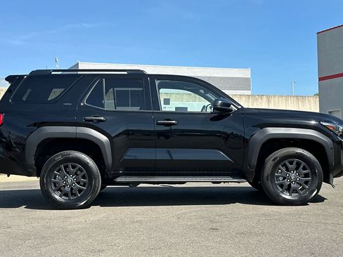 Certified 2025 Toyota 4Runner SR5 image 6